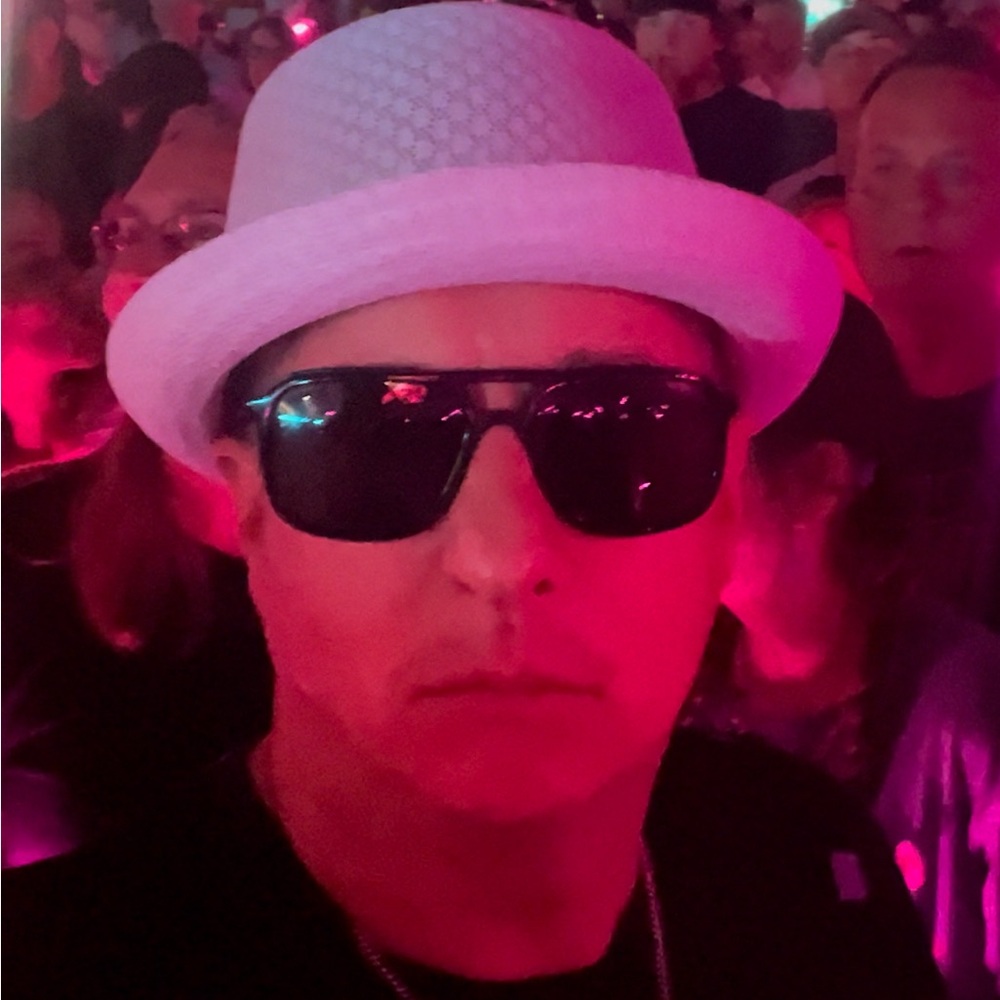 Meet your Posher, Michael